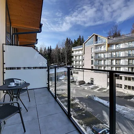 Apartmán Rentplanet - Gorna Z Dostepem Do Basenu *