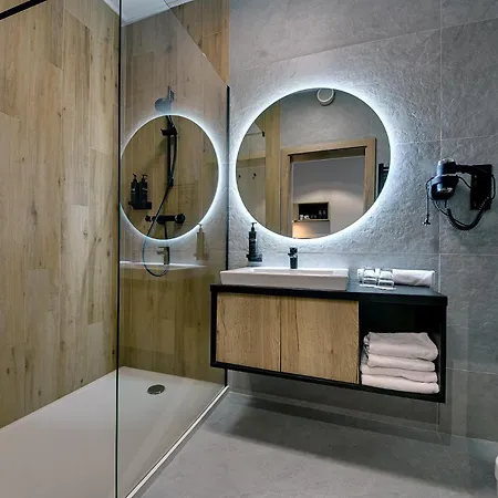 Apartmán Rentplanet - Gorna Z Dostepem Do Basenu Sklářská Poruba